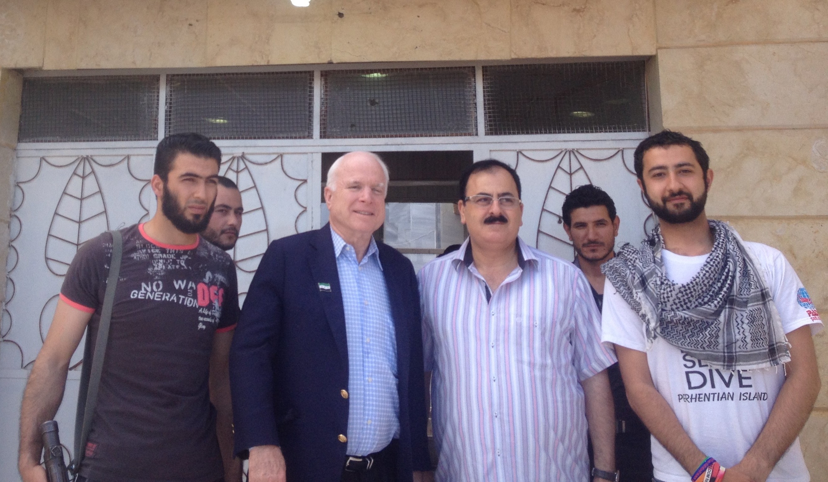  John McCain visited rebels in Syria on Monday, his communications director confirmed to CNN, making the Arizona Republican the highest ranking elected official from the United States to visit the war-torn country since its civil war began over two years ago.
